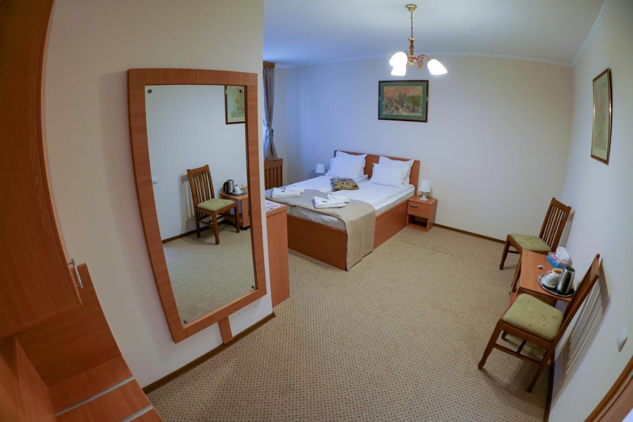 Hotel Downtown 4*